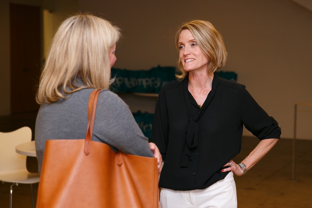  Flytographer CEO Nicole Smith (left) chats with The Knot founder Carley Roney at the NYC book launch. 